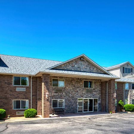 All Towne Suites Saint Robert Exterior foto