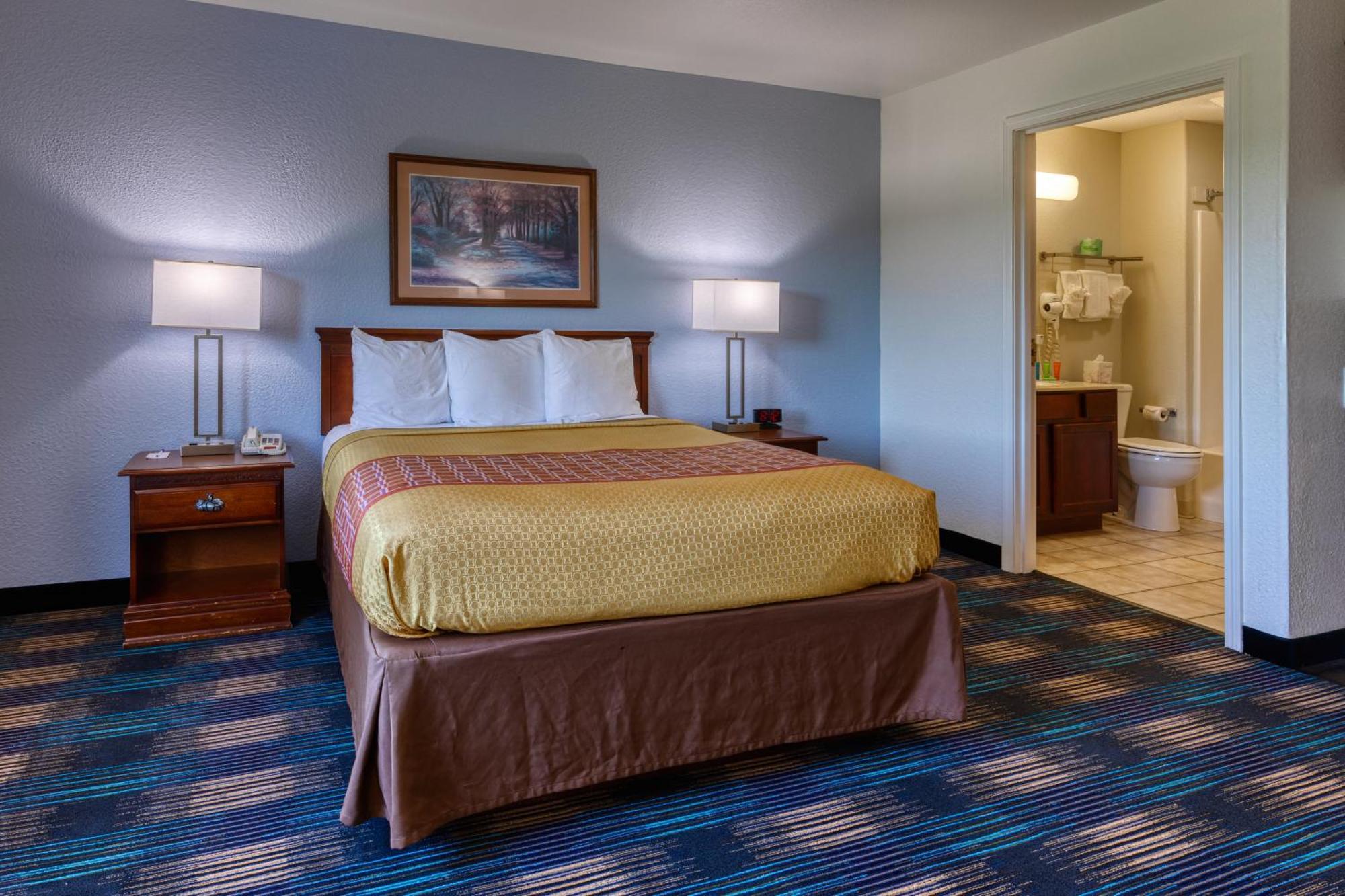 All Towne Suites Saint Robert Exterior foto