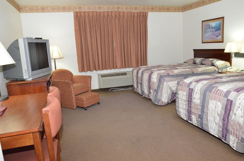 All Towne Suites Saint Robert Exterior foto